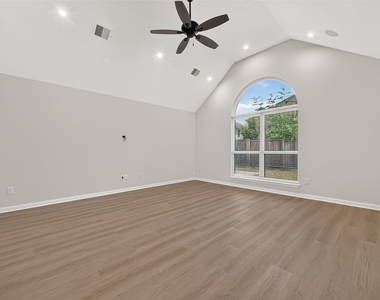 5607 Granite Falls Ln - Photo Thumbnail 21