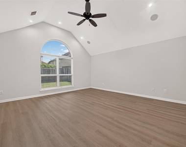 5607 Granite Falls Ln - Photo Thumbnail 20