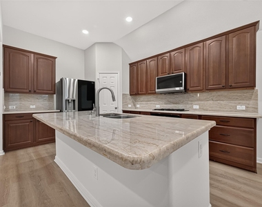 5607 Granite Falls Ln - Photo Thumbnail 14