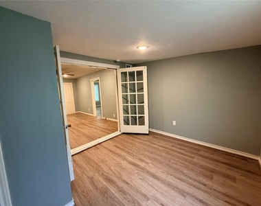 505 Sikes Street - Photo Thumbnail 9