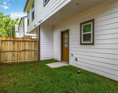 8412 Darien Street - Photo Thumbnail 18