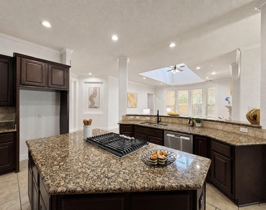 3301 Elm Creek Drive - Photo Thumbnail 13