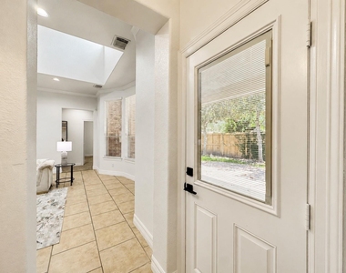 3301 Elm Creek Drive - Photo Thumbnail 35