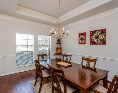 6706 Ashworth Drive - Photo Thumbnail 2