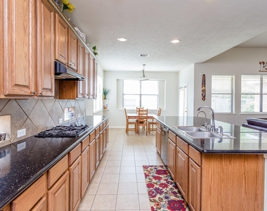 6706 Ashworth Drive - Photo Thumbnail 9