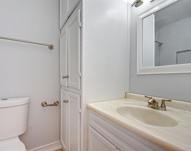 8312 Augustine Drive - Photo Thumbnail 19