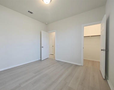 11434 Cypress Birch Ct - Photo Thumbnail 18