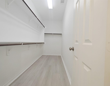 11434 Cypress Birch Ct - Photo Thumbnail 32