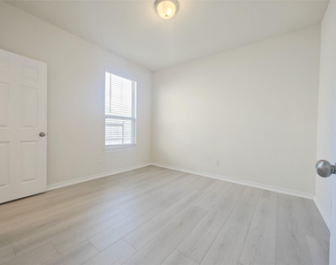 11434 Cypress Birch Ct - Photo Thumbnail 19