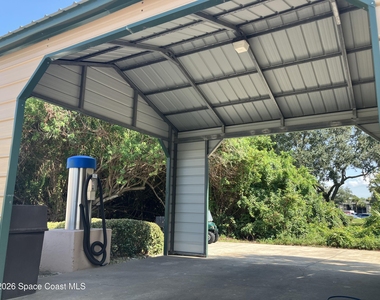 7667 N Wickham Road - Photo Thumbnail 3