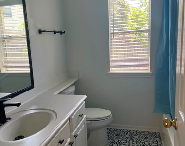 5523 Waverdale Court - Photo Thumbnail 8