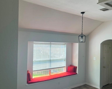 5523 Waverdale Court - Photo Thumbnail 19