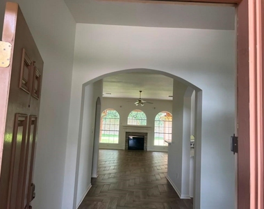5523 Waverdale Court - Photo Thumbnail 21