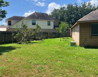 5523 Waverdale Court - Photo Thumbnail 15