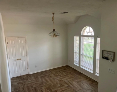 5523 Waverdale Court - Photo Thumbnail 22