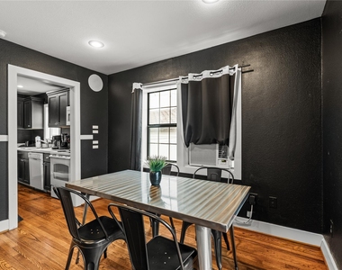 3312-2 Greenbriar Drive - Photo Thumbnail 3