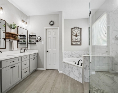 6102 Timbermoss Court - Photo Thumbnail 14
