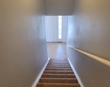 4615 Elena Way - Photo Thumbnail 3