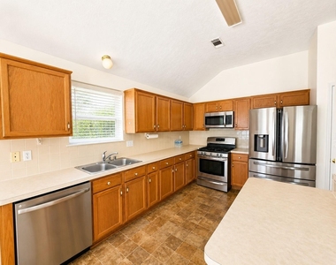 6858 Stillwater Drive - Photo Thumbnail 12