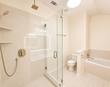 6858 Stillwater Drive - Photo Thumbnail 7