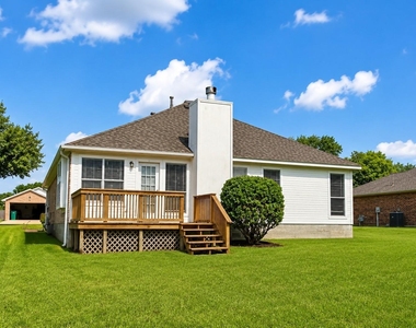 6858 Stillwater Drive - Photo Thumbnail 19