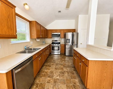 6858 Stillwater Drive - Photo Thumbnail 14