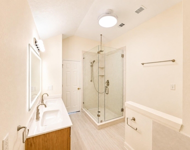 6858 Stillwater Drive - Photo Thumbnail 8