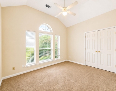 6858 Stillwater Drive - Photo Thumbnail 10