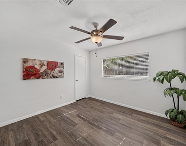 18706 Clover Glen Lane - Photo Thumbnail 10