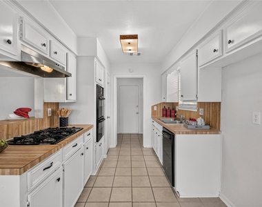 18706 Clover Glen Lane - Photo Thumbnail 6