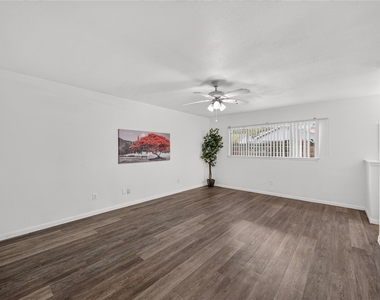 18706 Clover Glen Lane - Photo Thumbnail 7