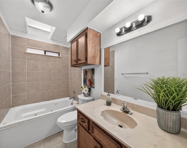 18706 Clover Glen Lane - Photo Thumbnail 11