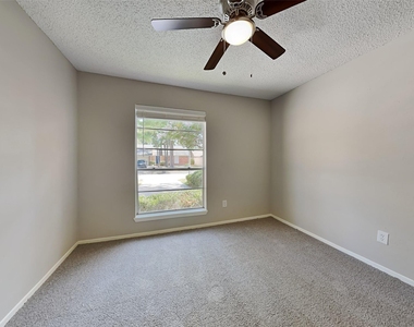 23111 Calico Corners Lane - Photo Thumbnail 6