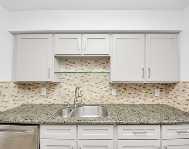 9700 Leawood Boulevard - Photo Thumbnail 16