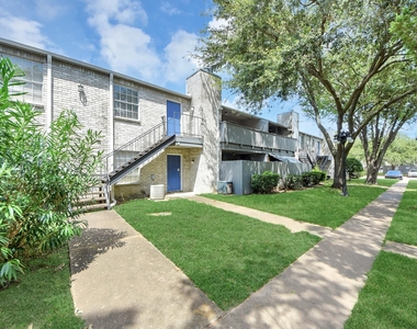9700 Leawood Boulevard - Photo Thumbnail 3