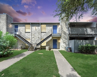 9700 Leawood Boulevard - Photo Thumbnail 1
