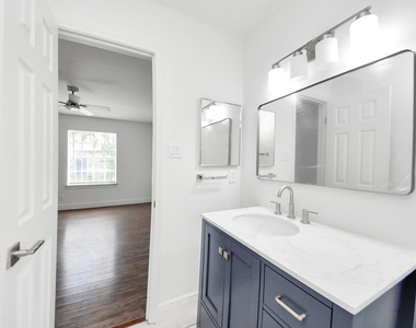 9700 Leawood Boulevard - Photo Thumbnail 22