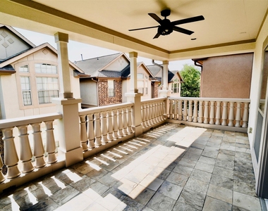 4020 Childress Street - Photo Thumbnail 10