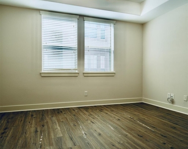 4020 Childress Street - Photo Thumbnail 13