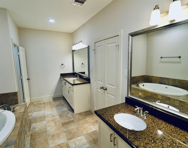 4020 Childress Street - Photo Thumbnail 6