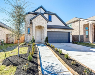 1915 Meadow Trail Drive - Photo Thumbnail 2