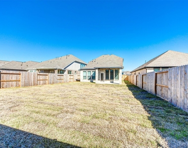 1915 Meadow Trail Drive - Photo Thumbnail 26