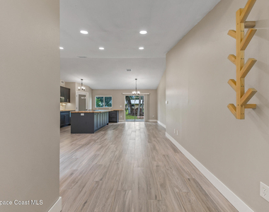 436 Trier Road Nw - Photo Thumbnail 2