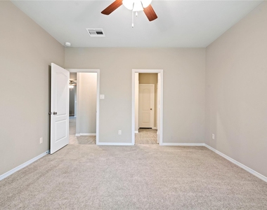 10714 Catclaw Court - Photo Thumbnail 10