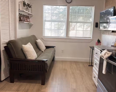 6835 Avenue Q Avenue - Photo Thumbnail 1
