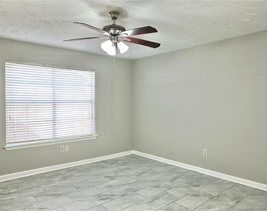 7207 San Pablo Drive - Photo Thumbnail 17
