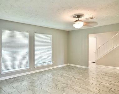 7207 San Pablo Drive - Photo Thumbnail 11