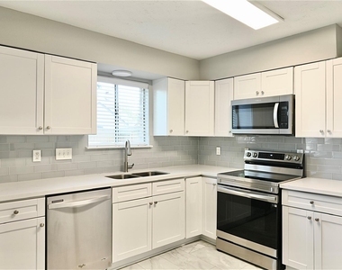 7207 San Pablo Drive - Photo Thumbnail 15