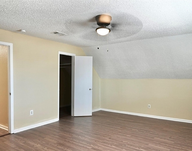 7207 San Pablo Drive - Photo Thumbnail 23