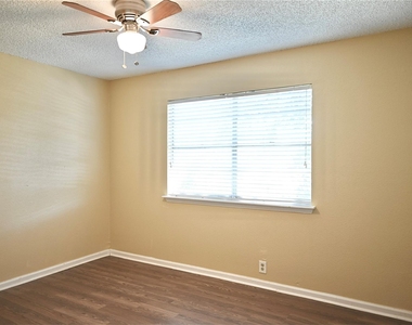 7207 San Pablo Drive - Photo Thumbnail 25